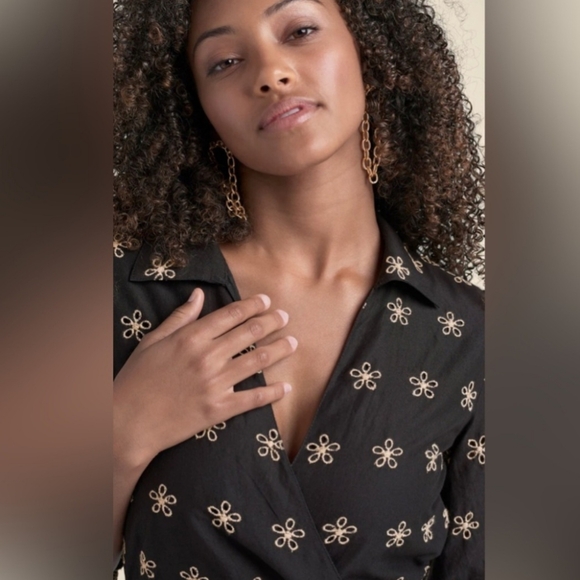 Venus Floral Embroidered Surplice Mini Romper Cream Blk 3/4 Slvs Waist Tie Sz 10 - Picture 4 of 16